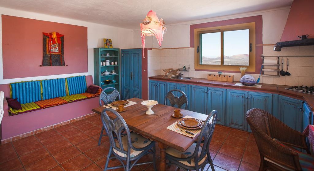 Вилла Casa La Geria (Adults Only) Ла-Асомада Экстерьер фото