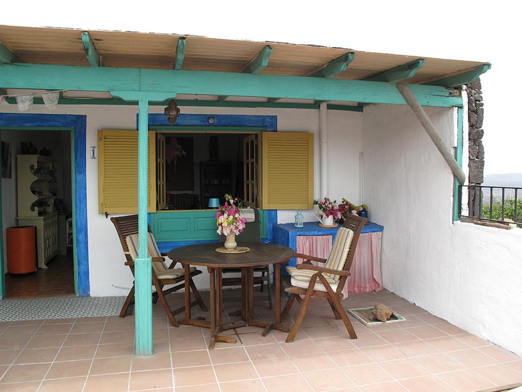 Вилла Casa La Geria (Adults Only) Ла-Асомада Экстерьер фото