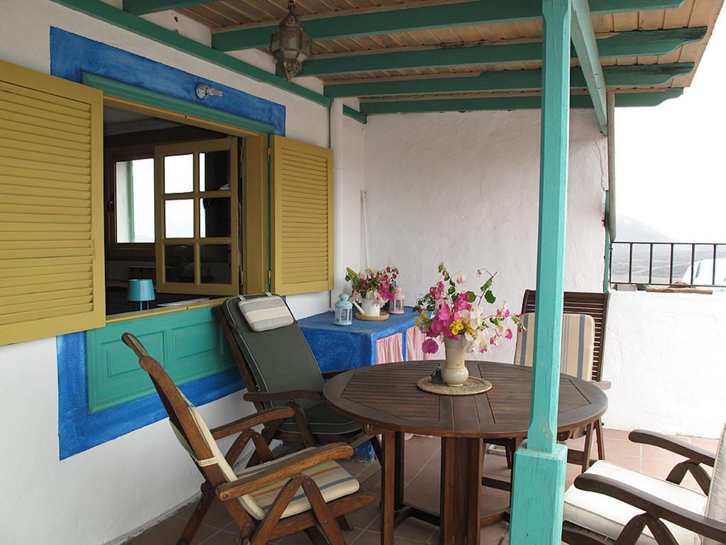 Вилла Casa La Geria (Adults Only) Ла-Асомада Экстерьер фото
